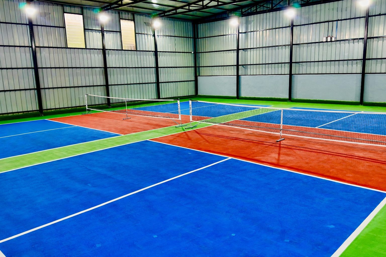 Pickleball paddle