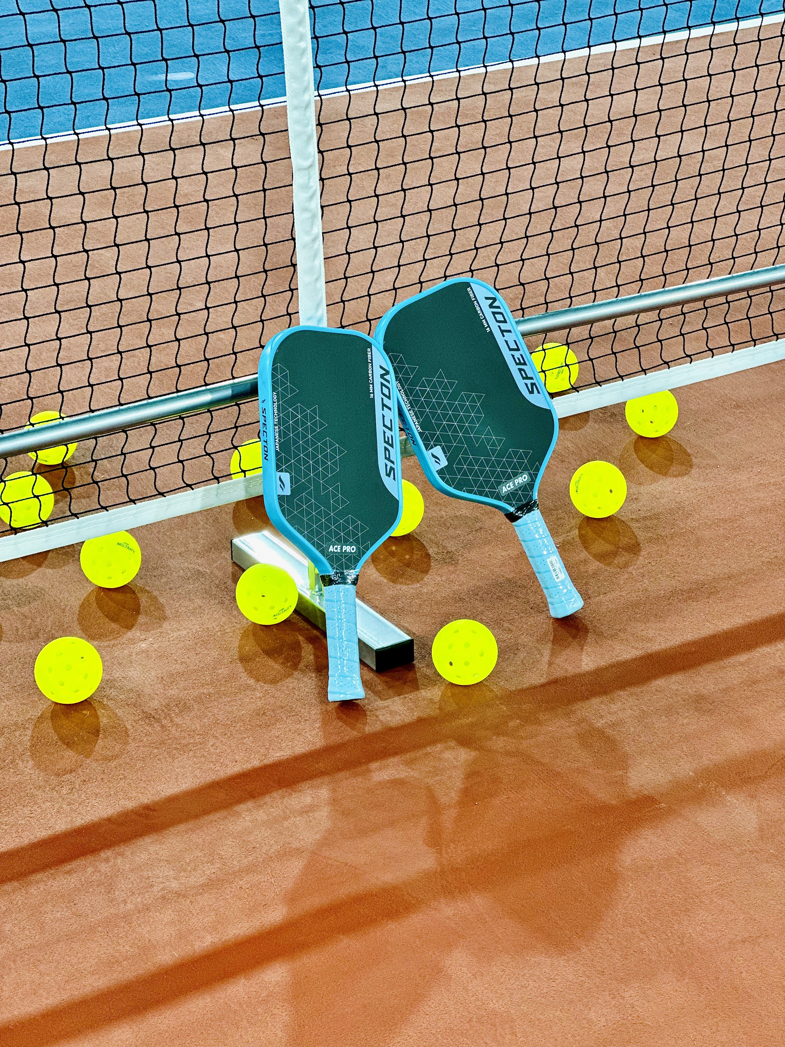 Pickleball paddle