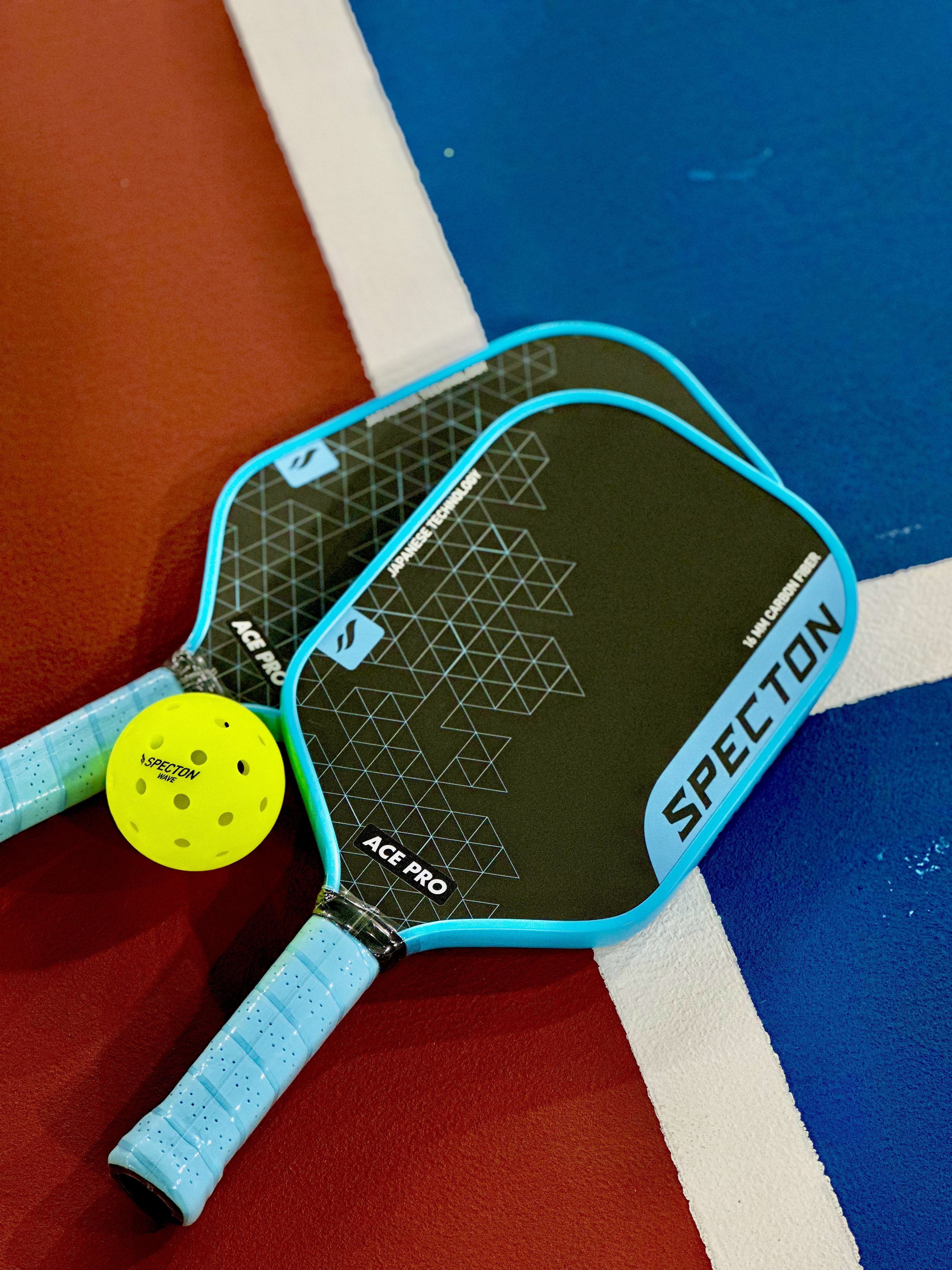 Pickleball paddle